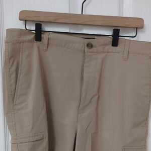 Chaps Men's Beige Cargo Shorts
